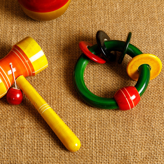 Ring circle Rattle